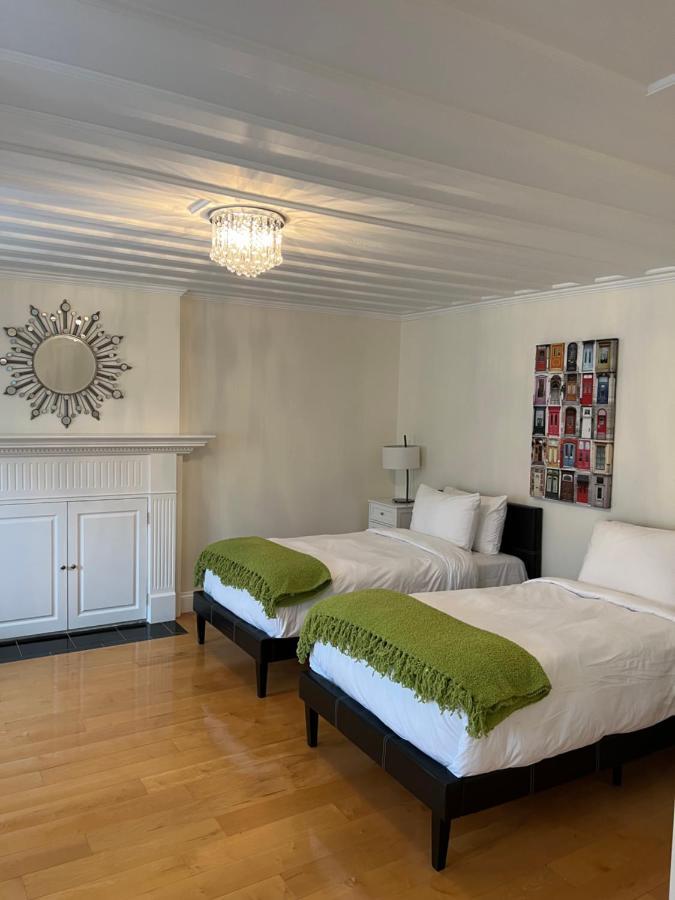Hotel Acadia Квебек Екстериор снимка