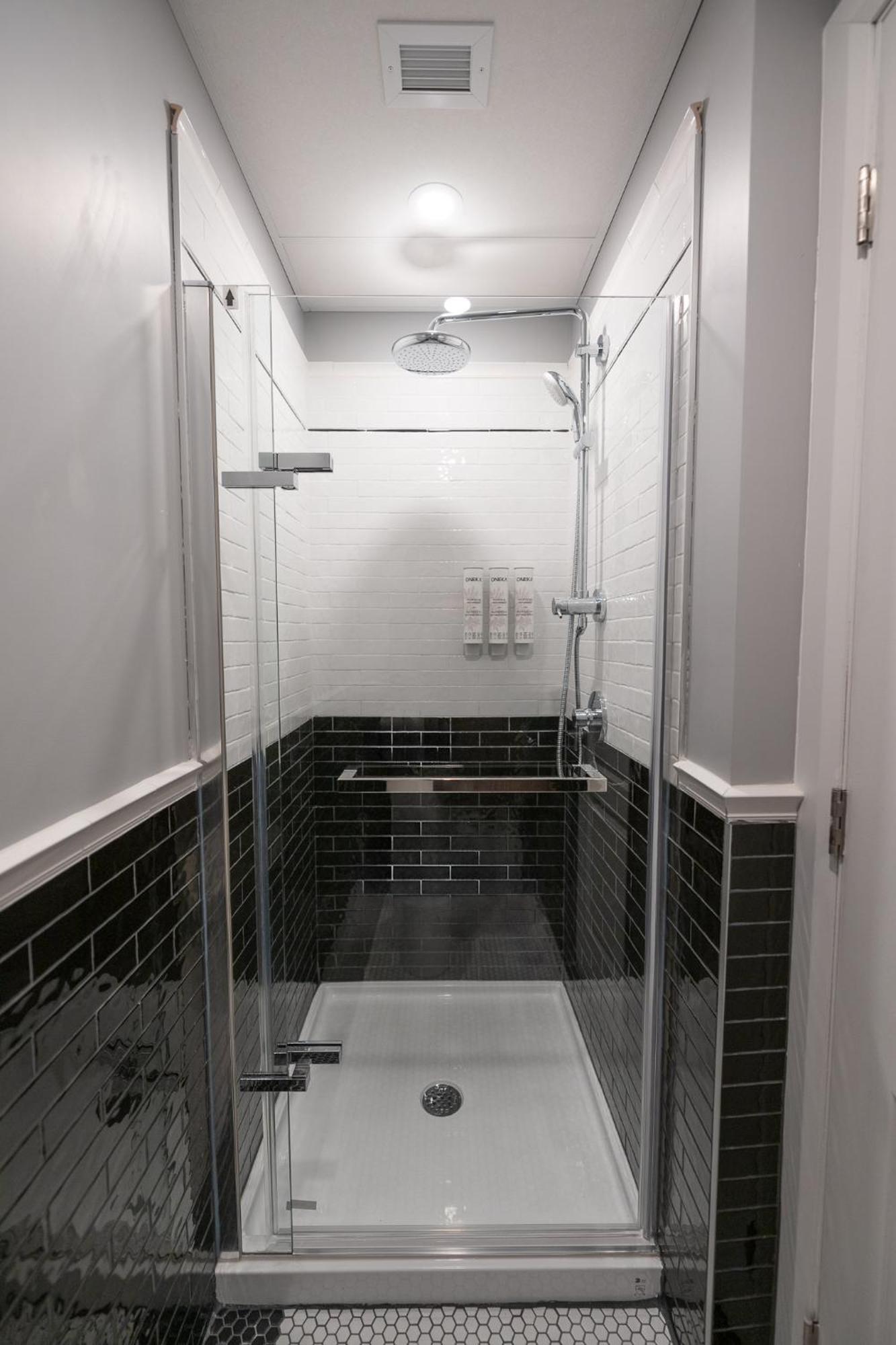 Hotel Acadia Квебек Екстериор снимка